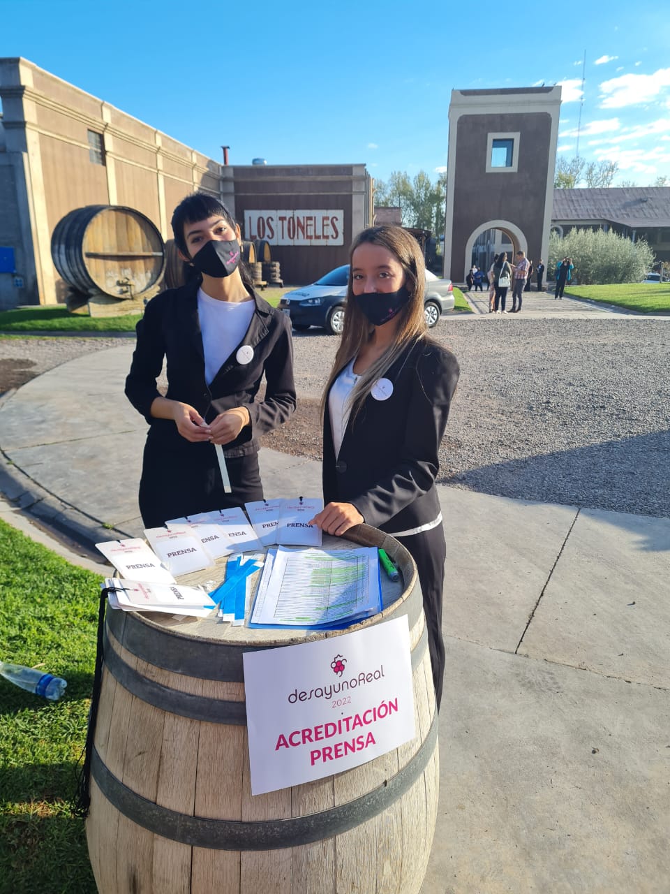 Estudiantes de Relaciones institucionales en Desayuno Real